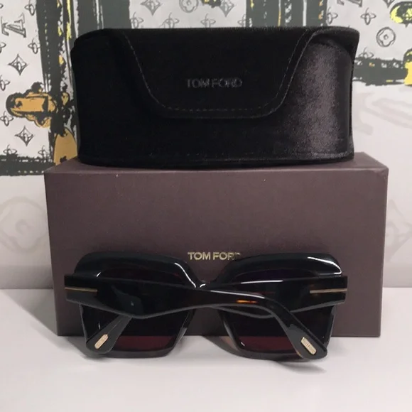 New Authentic Tom Ford Esme TF1157 52J Havana/Brown Sunglasses display picture 1